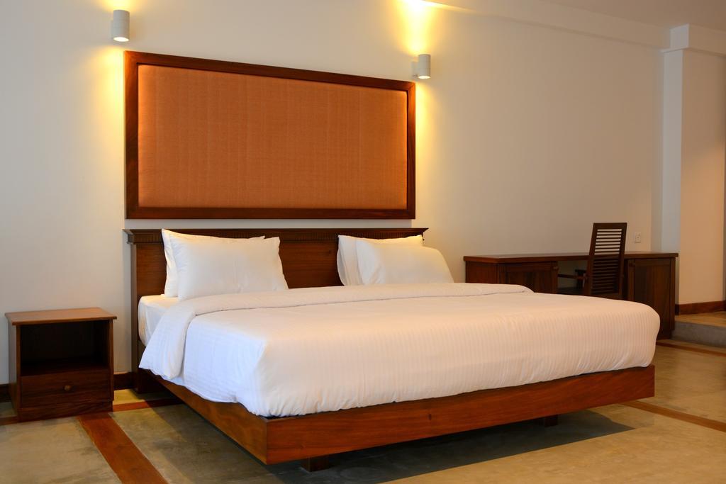 Refresh Hotel Hikkaduwa Habitación foto